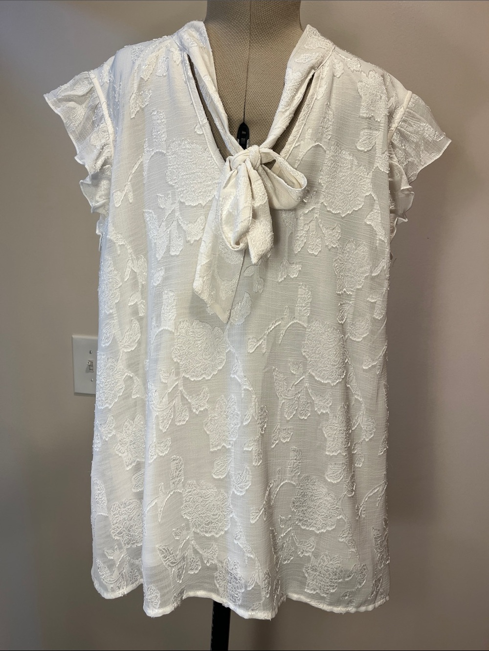 White Textured V-Neck Tie Blouse